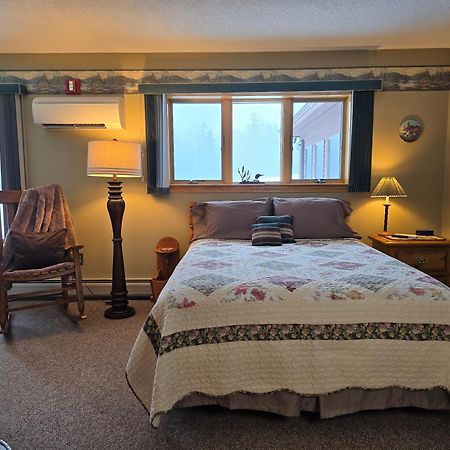 First Settlers Lodge Weston Exteriér fotografie