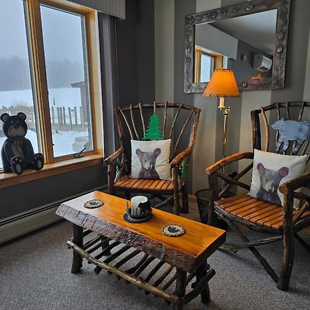 First Settlers Lodge Weston Exteriér fotografie